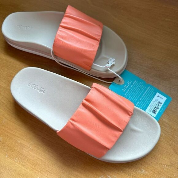 Olukai Women's Pihapiha Fusion Coral-Off White Leather Slide Sandal - Picture 2 of 11